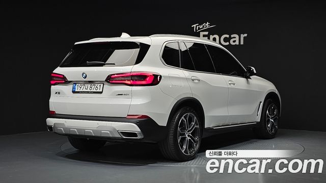 BMW X5 G05 xDrive 40i xLine - фото 1