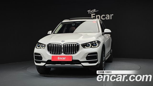BMW X5 G05 xDrive 40i xLine - фото 2