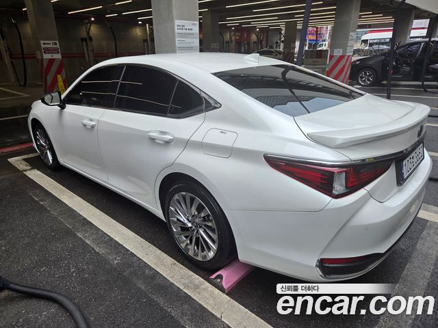 Lexus ES 7-го поколения Luxury Plus - фото 3
