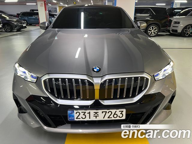 BMW 5-Series G60 530i xDrive M Sport - фото 2