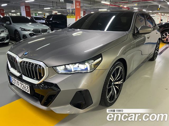 BMW 5-Series G60 530i xDrive M Sport - фото 3