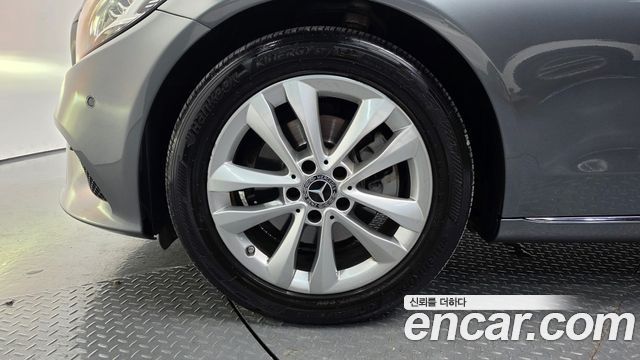 Mercedes-Benz C-Class W205 C220 d Avantgarde - фото 3