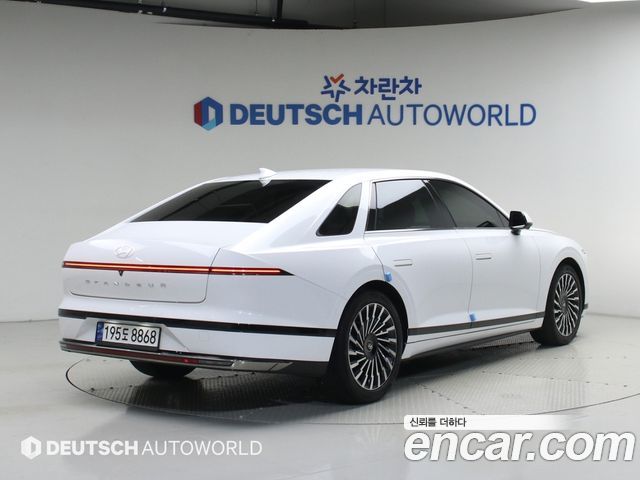 Hyundai Grandeur GN7 2,5 Gasoline 2WD Calligraphy - фото 1