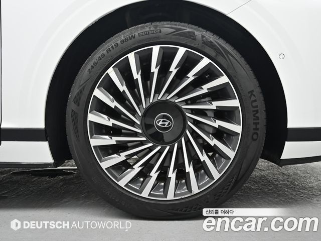 Hyundai Grandeur GN7 2,5 Gasoline 2WD Calligraphy - фото 4