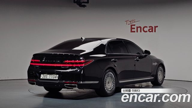 Genesis G90 3.3 T AWD Premium Luxury - фото 0