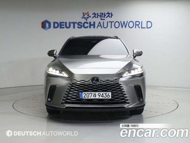 Lexus RX 5-го поколения Luxury - фото 2
