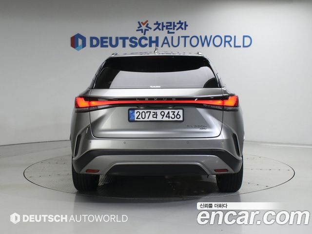 Lexus RX 5-го поколения Luxury - фото 3