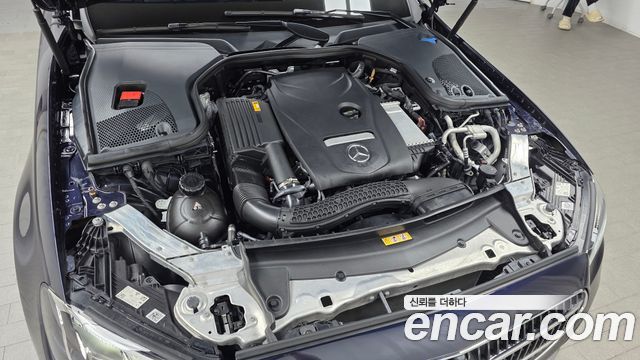 Mercedes-Benz E-Class W213 E250 Avantgarde - фото 4