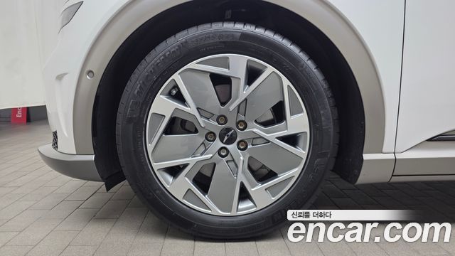 Genesis GV60 Standard - фото 4