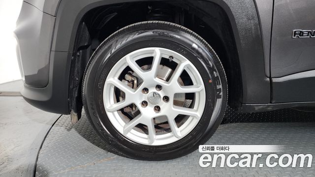 Jeep Renegade 2.4 Limited - фото 4