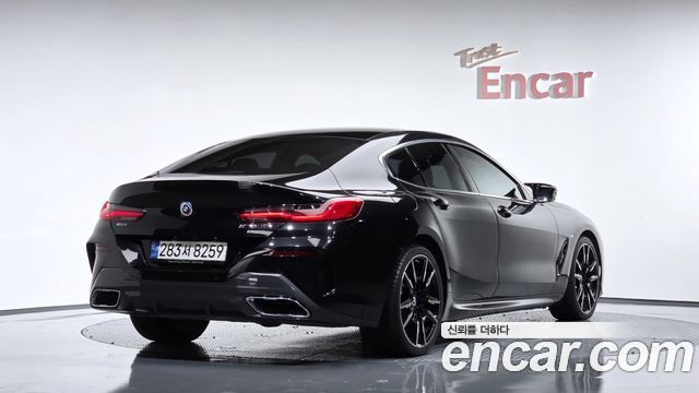 BMW 8 Series G15 M850i xDrive Gran Coupe - фото 1