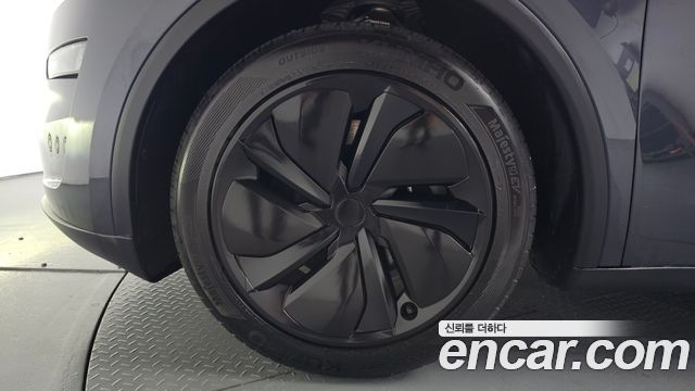 Tesla Model Y Premium RWD - фото 4