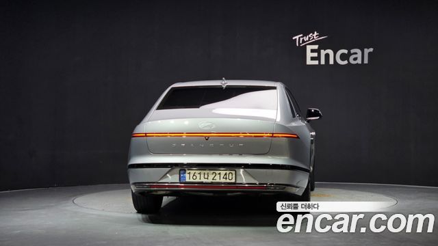 Hyundai Grandeur GN7, гибрид Calligraphy - фото 3