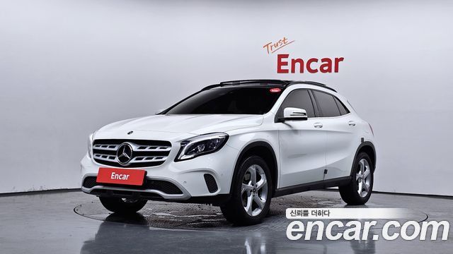 Mercedes-Benz GLA-Class X156 GLA220 - фото 0