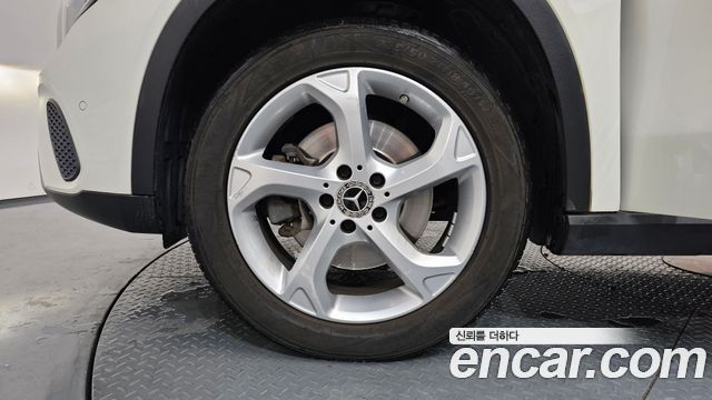 Mercedes-Benz GLA-Class X156 GLA220 - фото 4