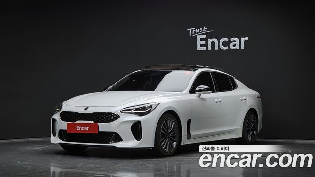 Kia Stinger 2.0 Turbo 2WD Platinum - фото 0