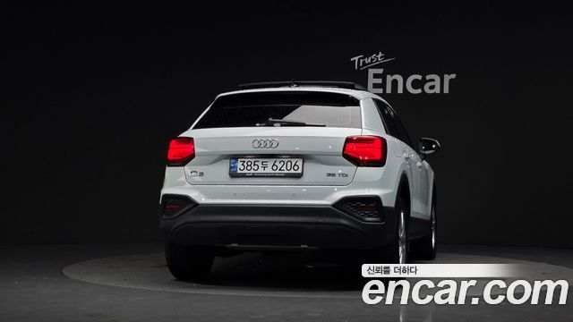 Audi Q2 35 TDI - фото 3