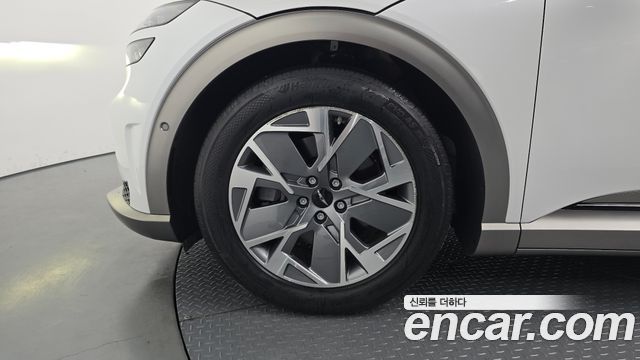 Genesis GV60 Standard - фото 3
