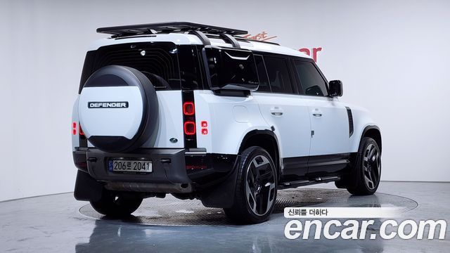 Land Rover Defender L663 110 P300 X-Dynamic SE - фото 1