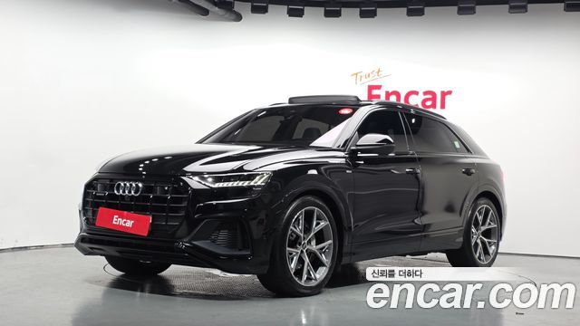 Audi Q8 50 TDI Quattro Premium - фото 0