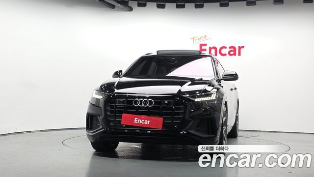 Audi Q8 50 TDI Quattro Premium - фото 2