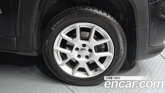 Jeep Renegade 2.4 Longitude - фото 4