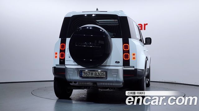 Land Rover Defender L663 110 D300 HSE - фото 3