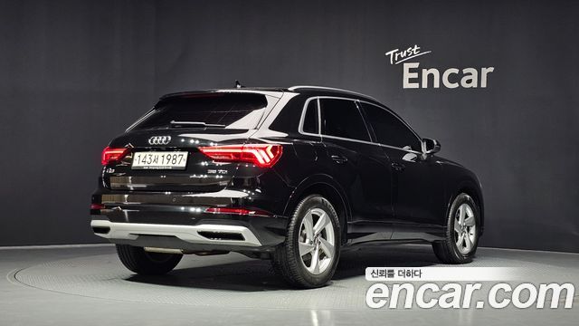 Audi Q3 F3 35 TDI Premium - фото 1