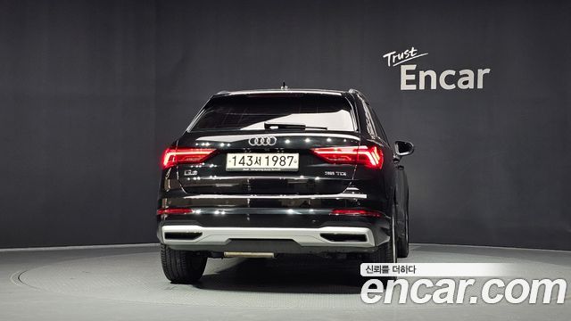 Audi Q3 F3 35 TDI Premium - фото 3