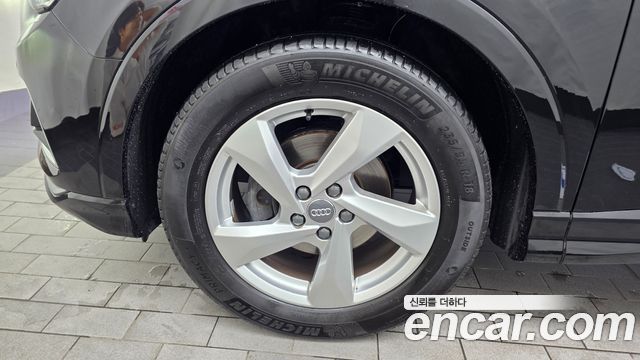 Audi Q3 F3 35 TDI Premium - фото 4