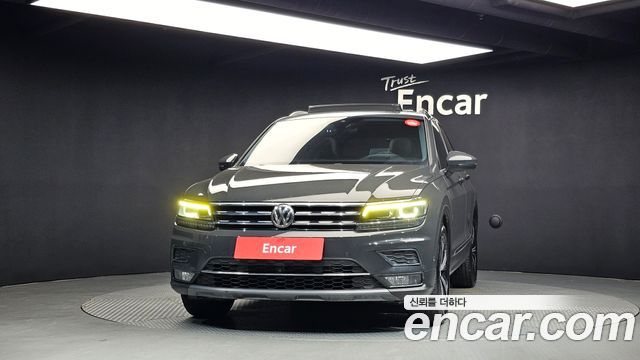 Volkswagen Tiguan 2-го поколения 2.0 TDI Prestige - фото 2
