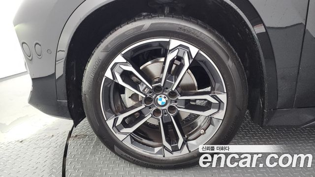 BMW X1 U11 xDrive 20i M Sport - фото 4