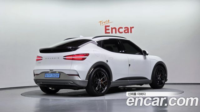 Genesis GV60 Standard - фото 1