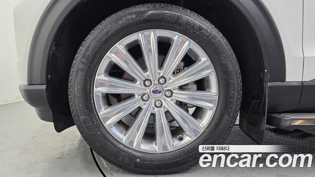 Ford Explorer 6-го поколения 2.3 LimIted 4WD - фото 3