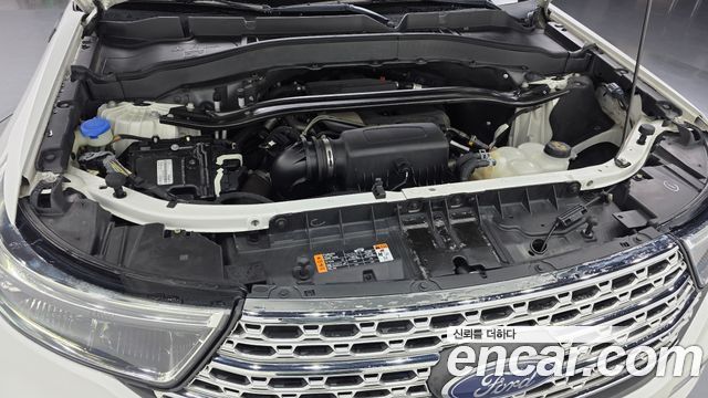 Ford Explorer 6-го поколения 2.3 LimIted 4WD - фото 4