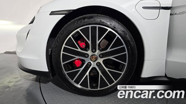 Porsche Taycan 4S - фото 4