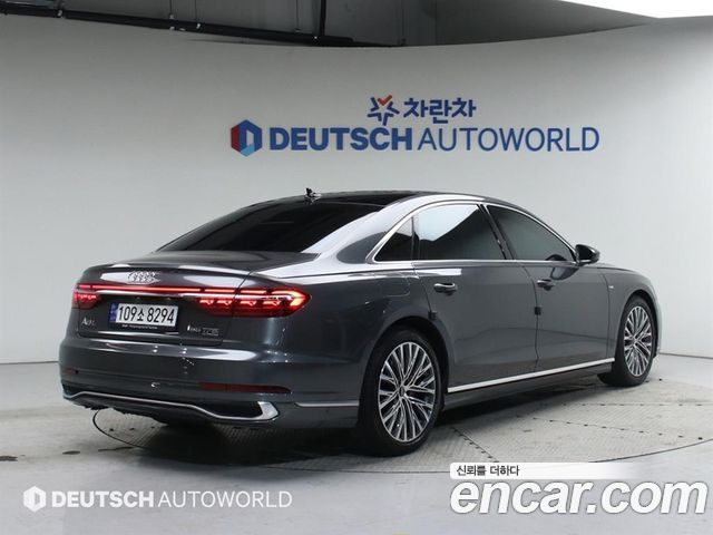 Audi A8 D5 55 TFSI Quattro Premium LWB - фото 1