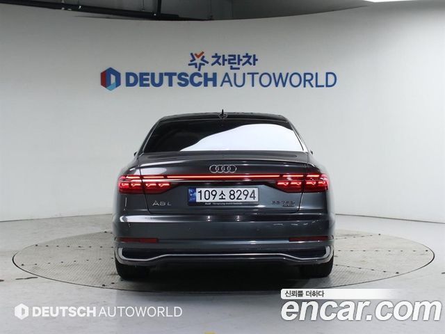 Audi A8 D5 55 TFSI Quattro Premium LWB - фото 3