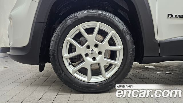 Jeep Renegade 2.4 Longitude - фото 4