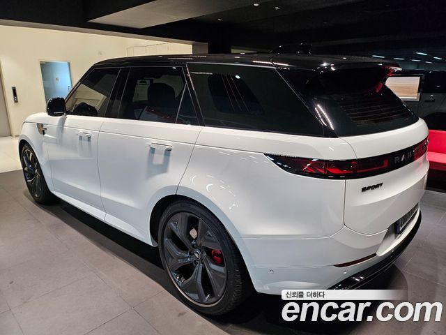Land Rover Range Rover Sport 3-го поколения D300 HSE Dynamic - фото 3