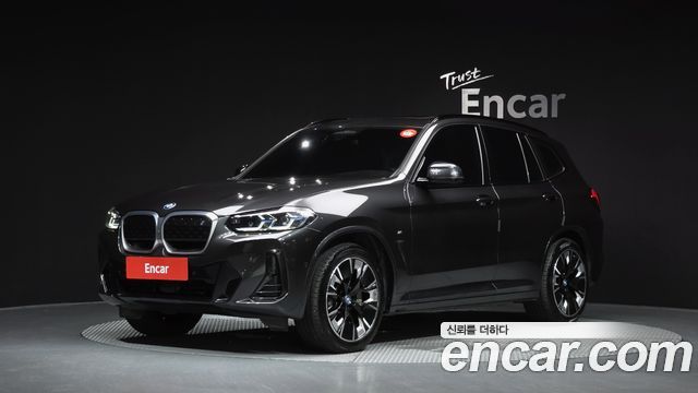 BMW iX3 M Sports - фото 0