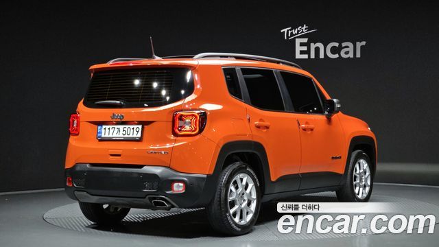 Jeep Renegade 2.4 Limited - фото 1