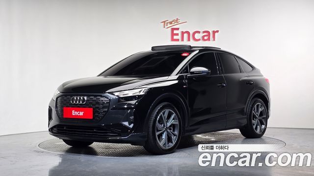 Audi Q4 e-Tron F4 40 Premium Sportback - фото 0