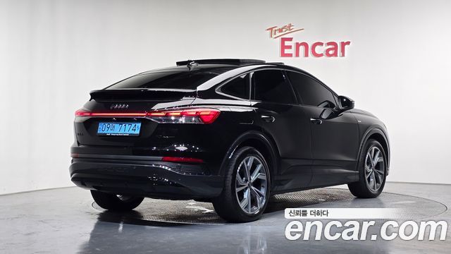Audi Q4 e-Tron F4 40 Premium Sportback - фото 1