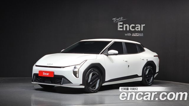 Kia EV4 Long Range 2WD Air - фото 0