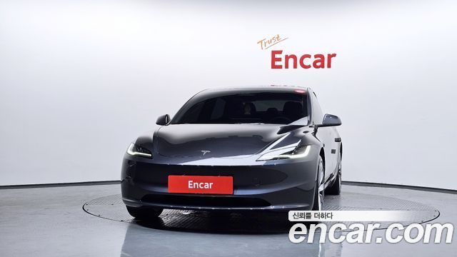 Tesla Model 3 RWD - фото 2