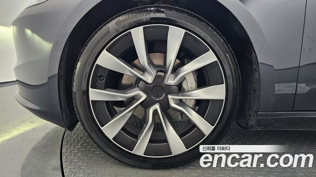 Tesla Model 3 RWD - фото 4