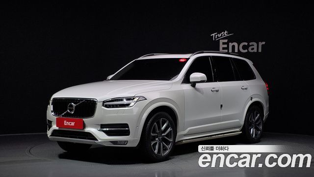 Volvo XC90 2-го поколения D5 Momentum - фото 0