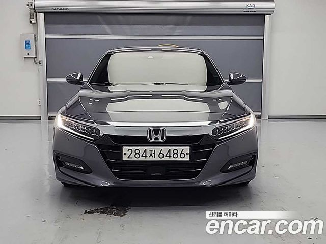 Honda Accord 10-го поколения 1.5 Turbo - фото 1