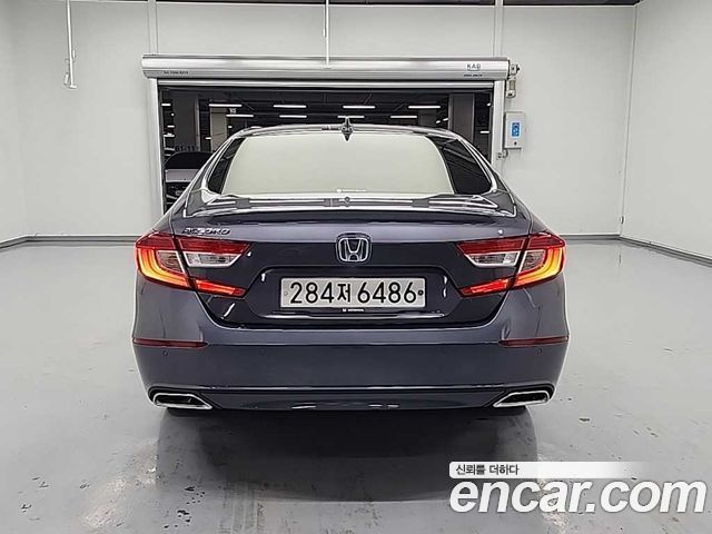 Honda Accord 10-го поколения 1.5 Turbo - фото 2